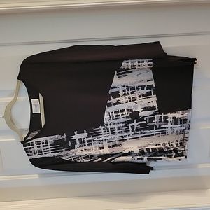 Chicos black with white graphic print top medium